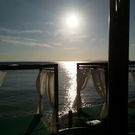New Seafront Studio *