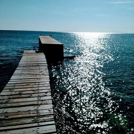 New Seafront Studio Casa rural *