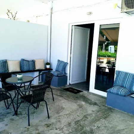 Country house New Seafront Studio *